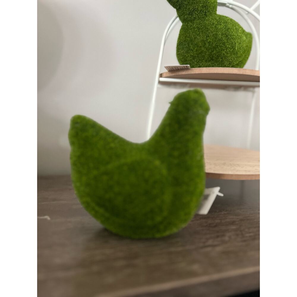 Easter 2 tier tray with a greenery duck and greenery chicken - Picture 3 of 3